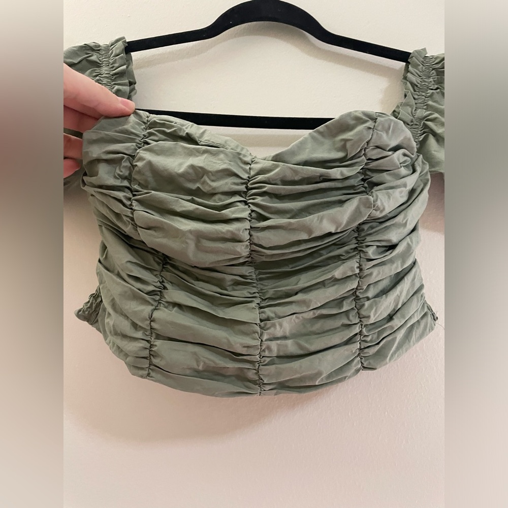 Forever 21 Ruched Off the Shoulder Sweetheart Crop Top - S‎ - Picture 3 of 7